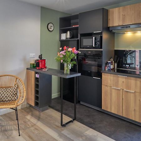 Centre Ville A Pied Appt Avec Sauna, Linge, Wifi, Stationnement Gratuit Ванн Экстерьер фото