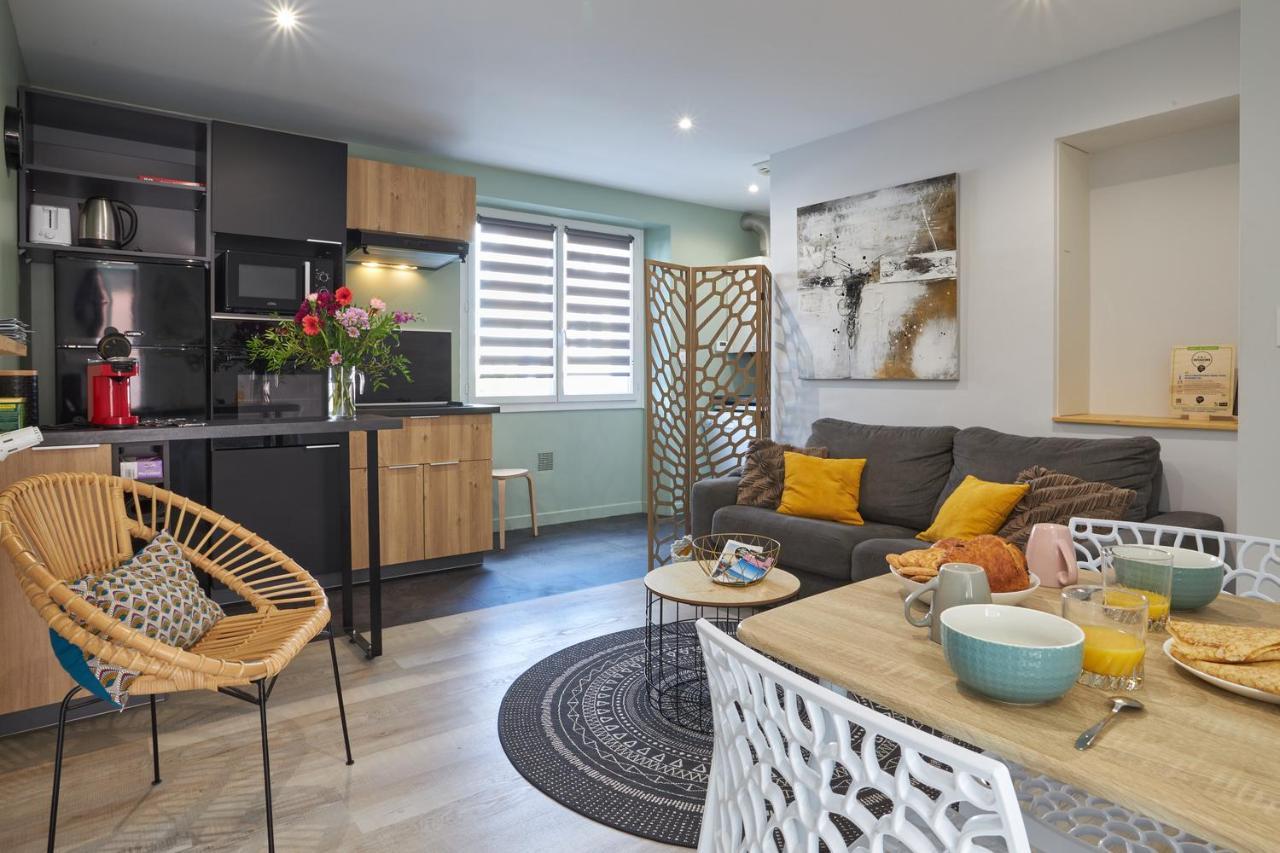 Centre Ville A Pied Appt Avec Sauna, Linge, Wifi, Stationnement Gratuit Ванн Экстерьер фото